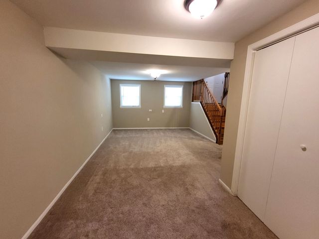 682 N OSWEGO Drive, Carol Stream, IL 60188