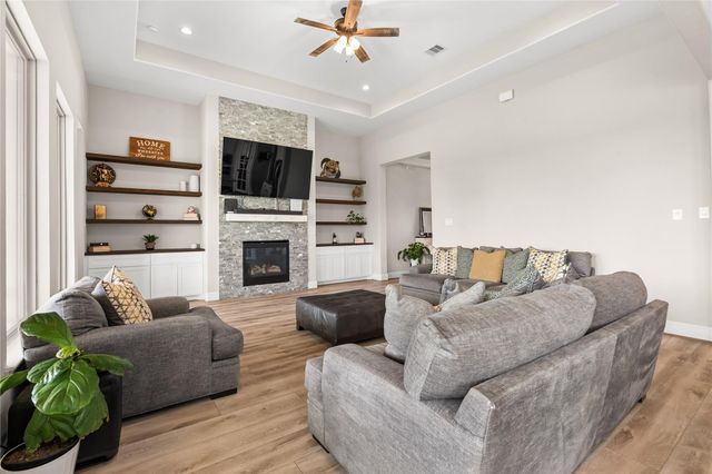 10921 Bourbon Street, Willis, TX 77318