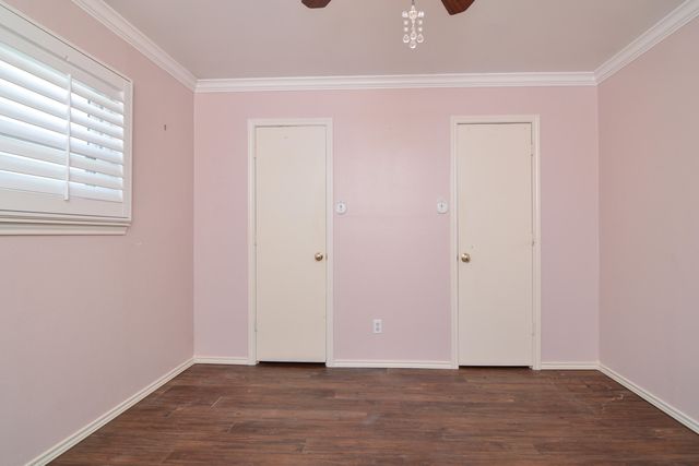 205 W 4th Street, Sundown, TX 79372