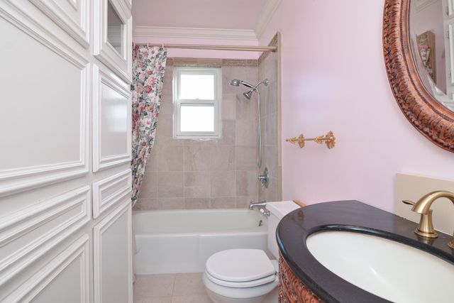 205 W 4th Street, Sundown, TX 79372