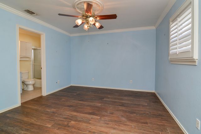 205 W 4th Street, Sundown, TX 79372