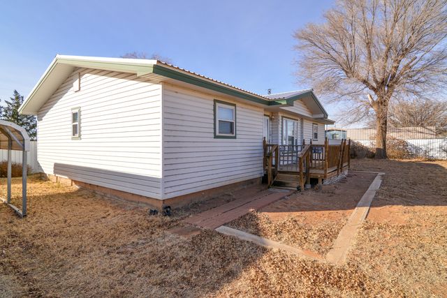 205 W 4th Street, Sundown, TX 79372