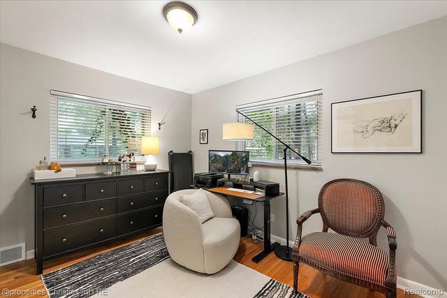 31095 W Rutland Street, Beverly Hills Village, MI 48025