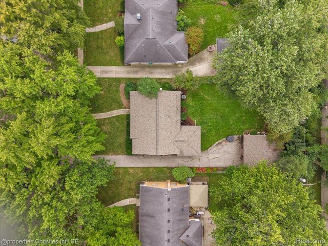 31095 W Rutland Street, Beverly Hills Village, MI 48025