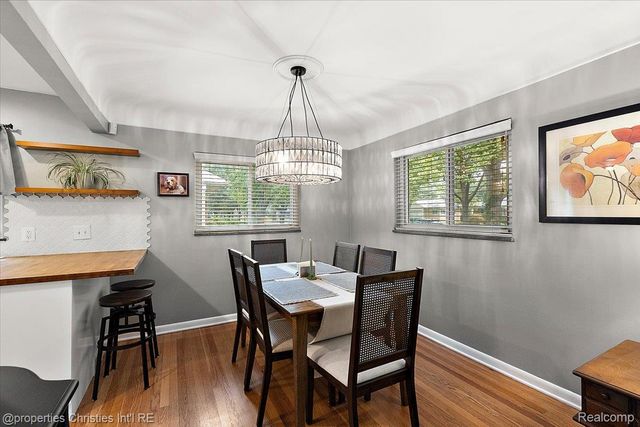 31095 W Rutland Street, Beverly Hills Village, MI 48025