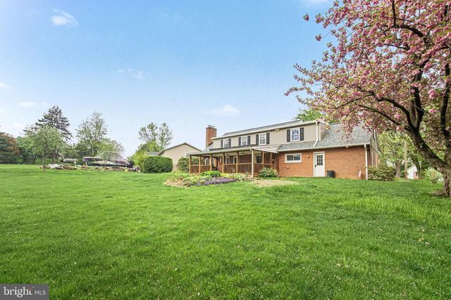 13 PLEASANT VIEW DR, Strasburg, PA 17579