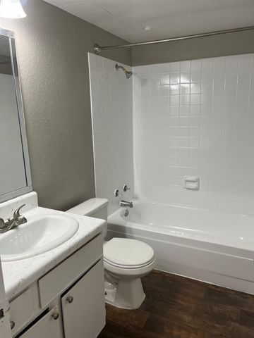 1122 Millview Drive 604, Arlington, TX 76012