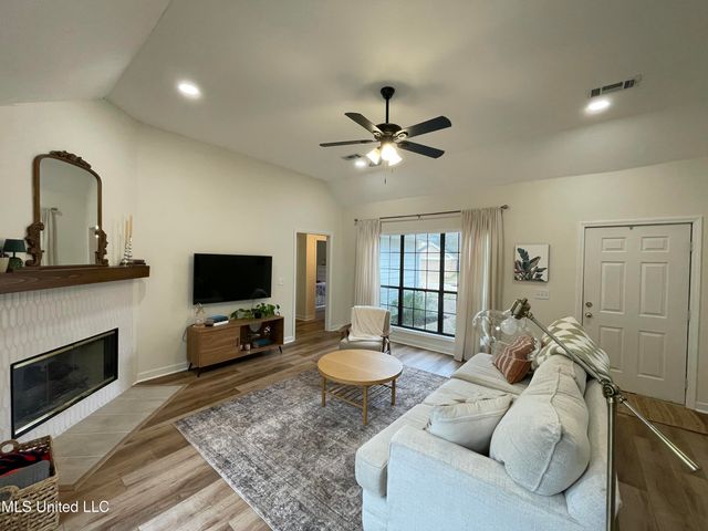 598 Bedford Circle, Madison, MS 39110