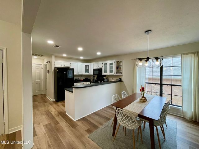 598 Bedford Circle, Madison, MS 39110