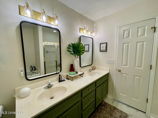 598 Bedford Circle, Madison, MS 39110