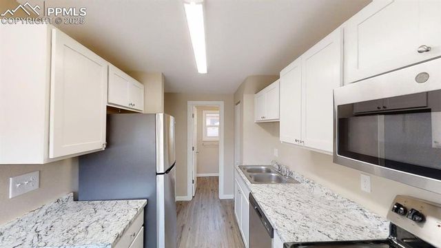 2413 E St Vrain Street, Colorado Springs, CO 80909