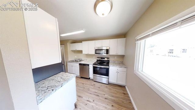 2413 E St Vrain Street, Colorado Springs, CO 80909