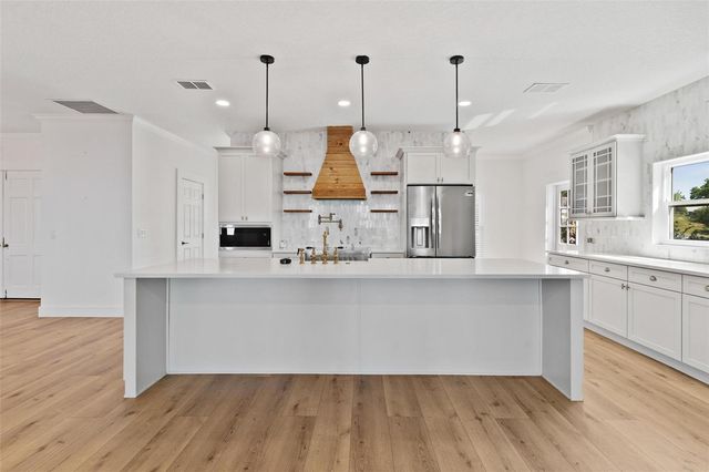 3020 INDIAN TRAIL, Eustis, FL 32726