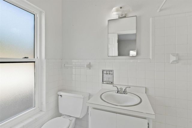 3020 INDIAN TRAIL, Eustis, FL 32726