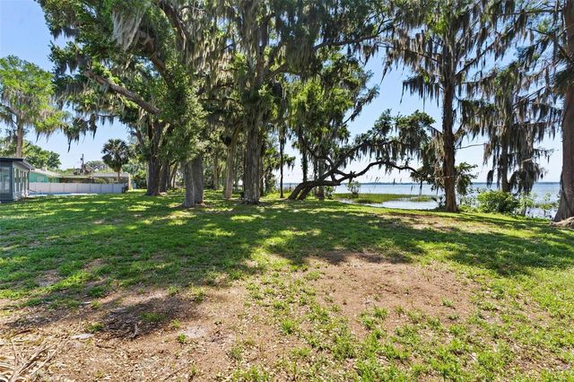 3020 INDIAN TRAIL, Eustis, FL 32726