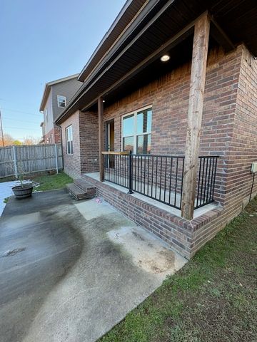 3104 SW Riverstone Road, Bentonville, AR 72713