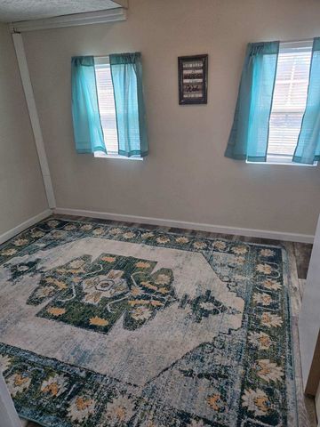 7305 Old Madisonville Road, Hopkinsville, KY 42240