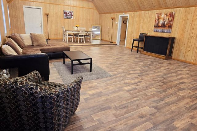 7305 Old Madisonville Road, Hopkinsville, KY 42240