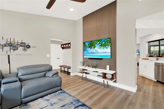 9066 SW 112th Ct, Miami, FL 33176