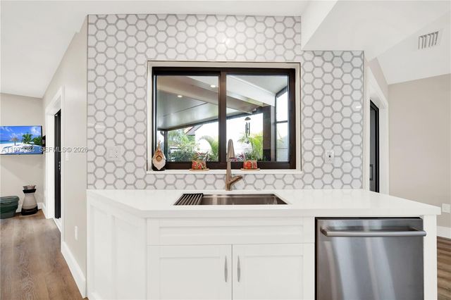 9066 SW 112th Ct, Miami, FL 33176