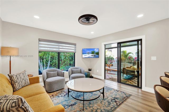 9066 SW 112th Ct, Miami, FL 33176