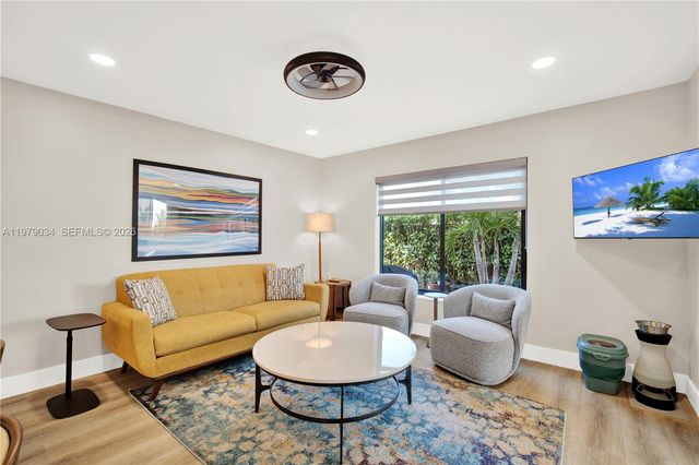 9066 SW 112th Ct, Miami, FL 33176