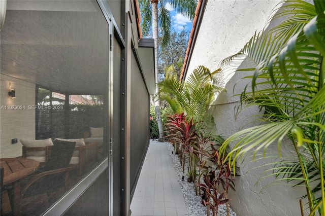 9066 SW 112th Ct, Miami, FL 33176