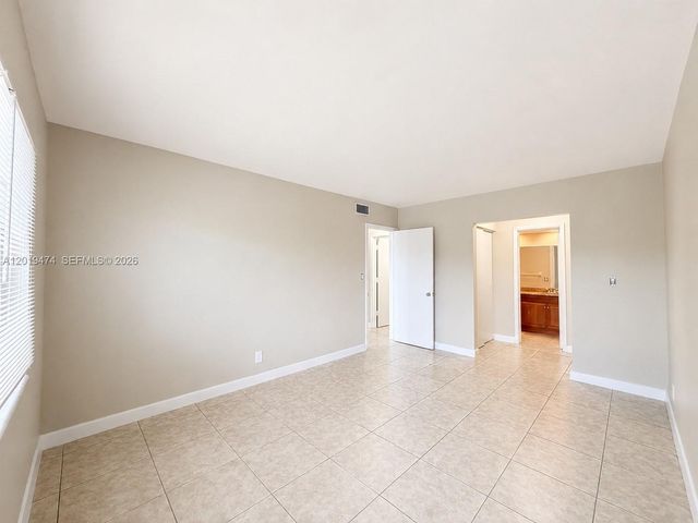 2101 NE 51st St 15, Fort Lauderdale, FL 33308