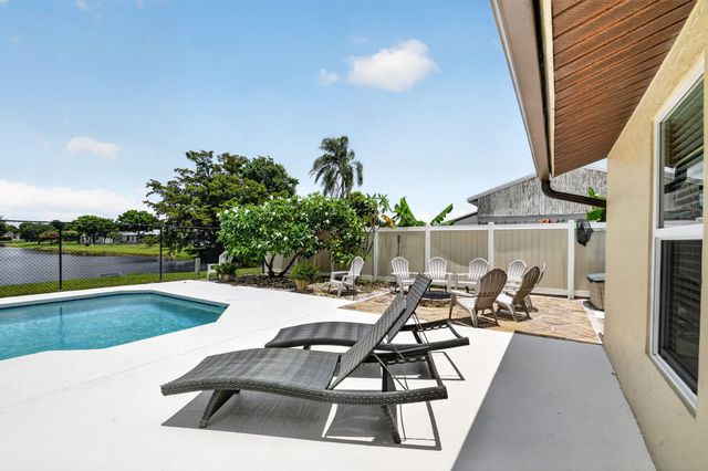 5363 Benjamin Avenue, Boynton Beach, FL 33472