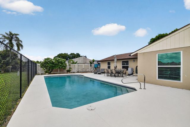 5363 Benjamin Avenue, Boynton Beach, FL 33472