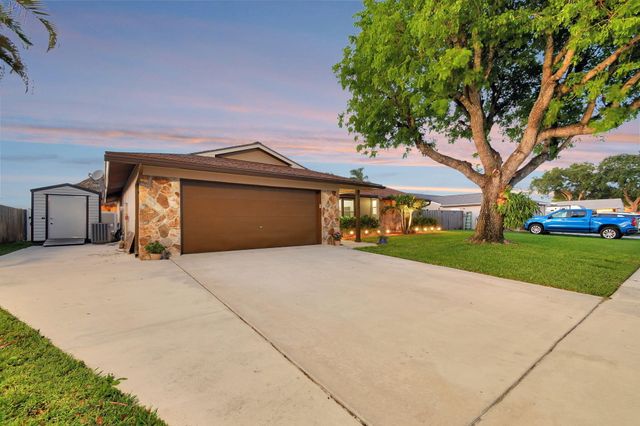 5363 Benjamin Avenue, Boynton Beach, FL 33472