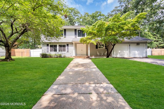 490 Brewers Bridge Road, Jackson, NJ 08527