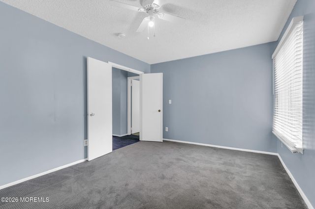 490 Brewers Bridge Road, Jackson, NJ 08527