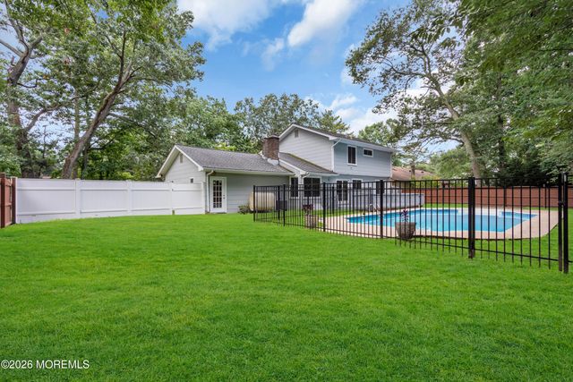 490 Brewers Bridge Road, Jackson, NJ 08527