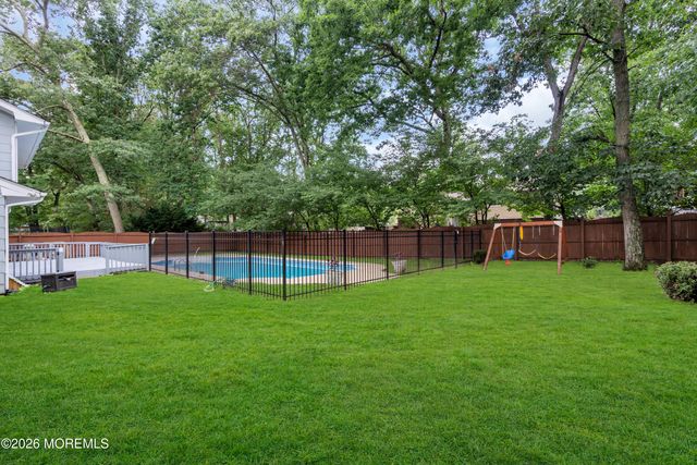 490 Brewers Bridge Road, Jackson, NJ 08527