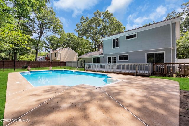 490 Brewers Bridge Road, Jackson, NJ 08527