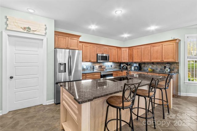 121 Wildeman Trail, Statesville, NC 28625