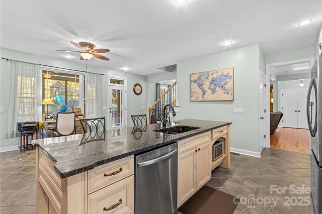 121 Wildeman Trail, Statesville, NC 28625