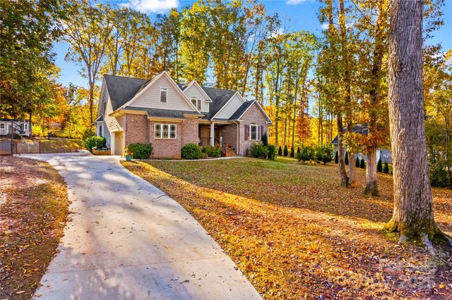 121 Wildeman Trail, Statesville, NC 28625