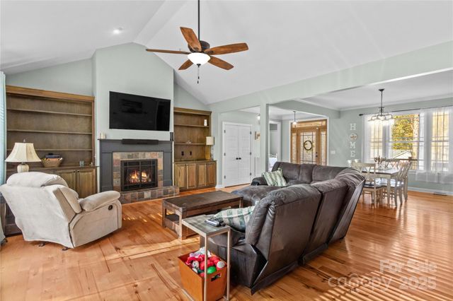 121 Wildeman Trail, Statesville, NC 28625