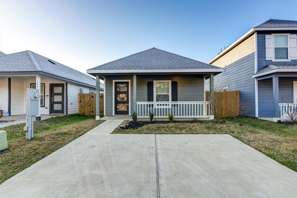 16428 Jasmine Marie Place, Conroe, TX 77306