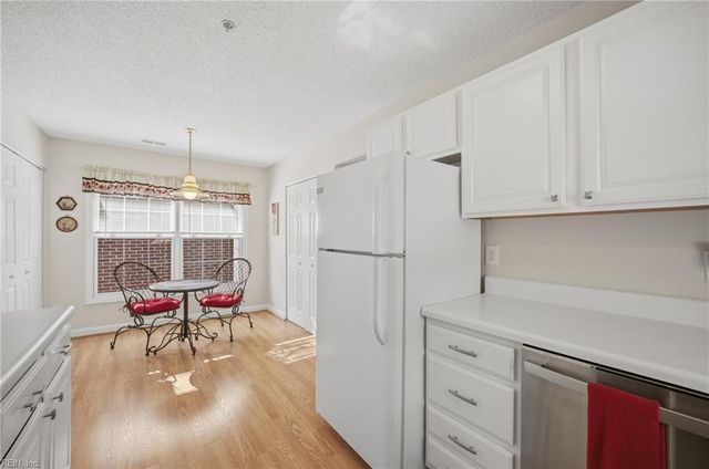 1113 Trieste CT, Virginia Beach, VA 23454
