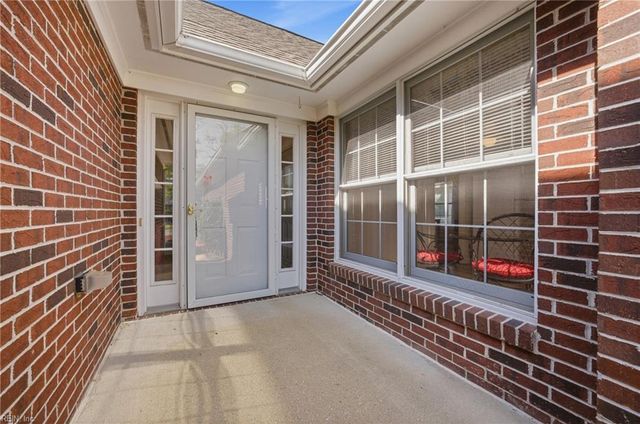 1113 Trieste CT, Virginia Beach, VA 23454