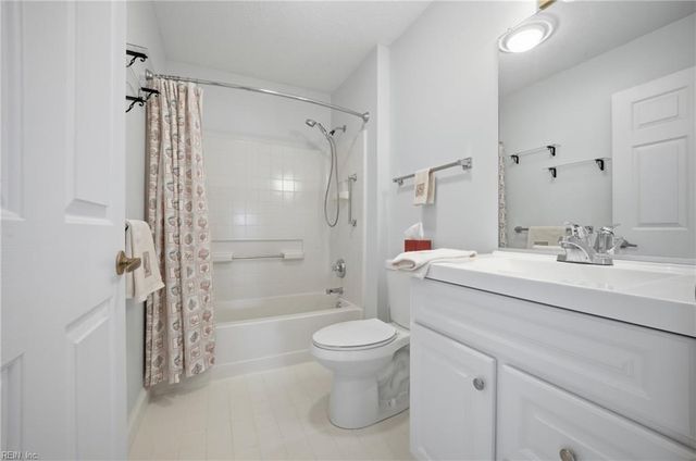 1113 Trieste CT, Virginia Beach, VA 23454