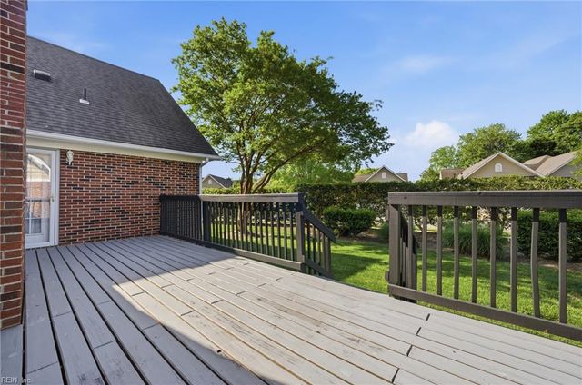 1113 Trieste CT, Virginia Beach, VA 23454