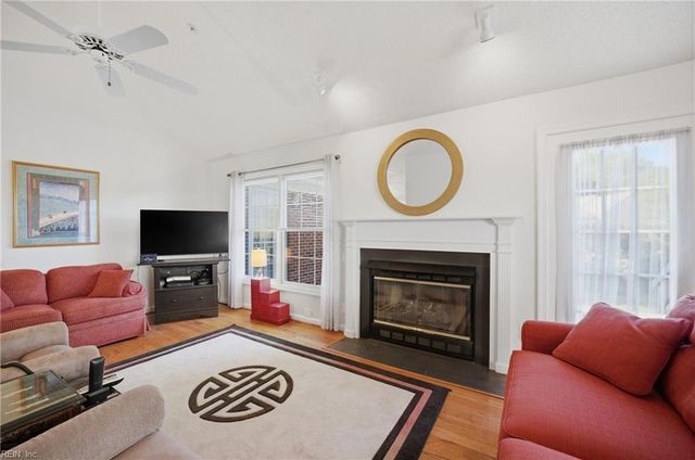 1113 Trieste CT, Virginia Beach, VA 23454