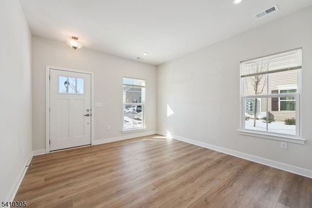 20 Owen Ct, Franklin Twp., NJ 08873