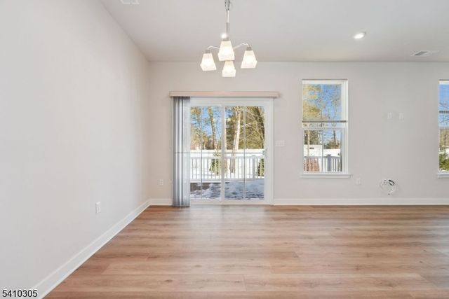 20 Owen Ct, Franklin Twp., NJ 08873