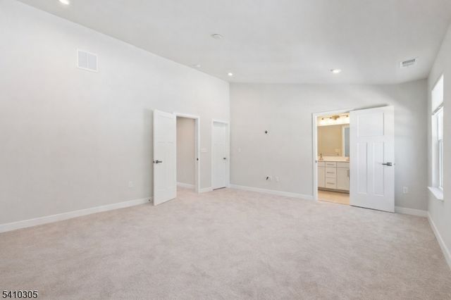 20 Owen Ct, Franklin Twp., NJ 08873