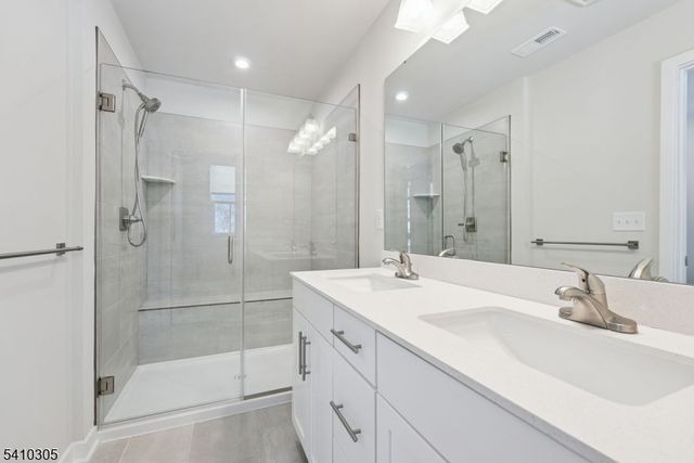 20 Owen Ct, Franklin Twp., NJ 08873